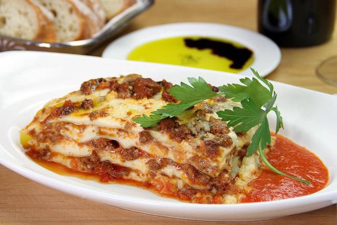 Order Lasagna Ferrarese food online from Il Fornaio store, Del Mar on bringmethat.com