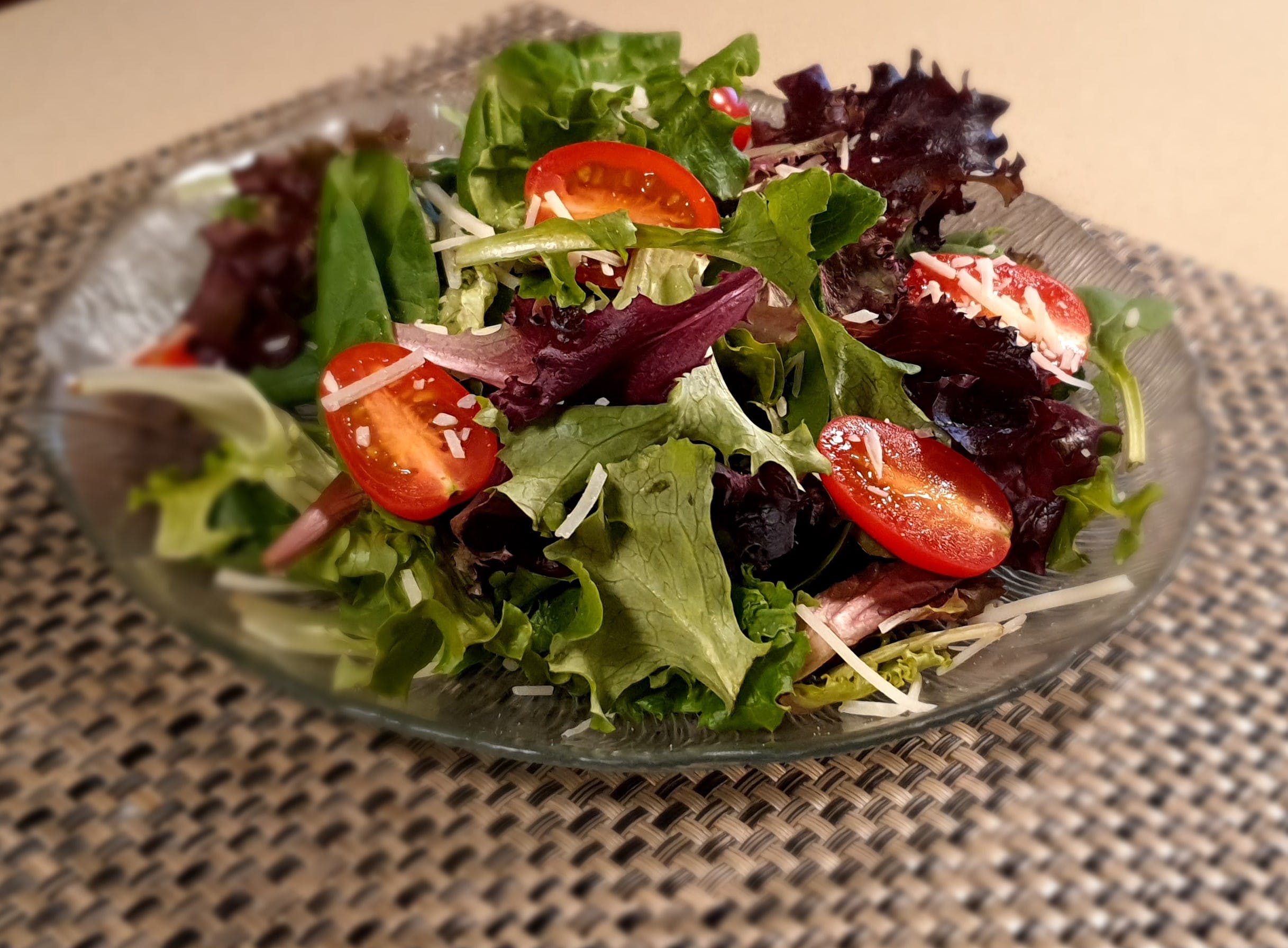 Order Garden Salad - Side food online from Domani Pizzeria store, Seattle on bringmethat.com
