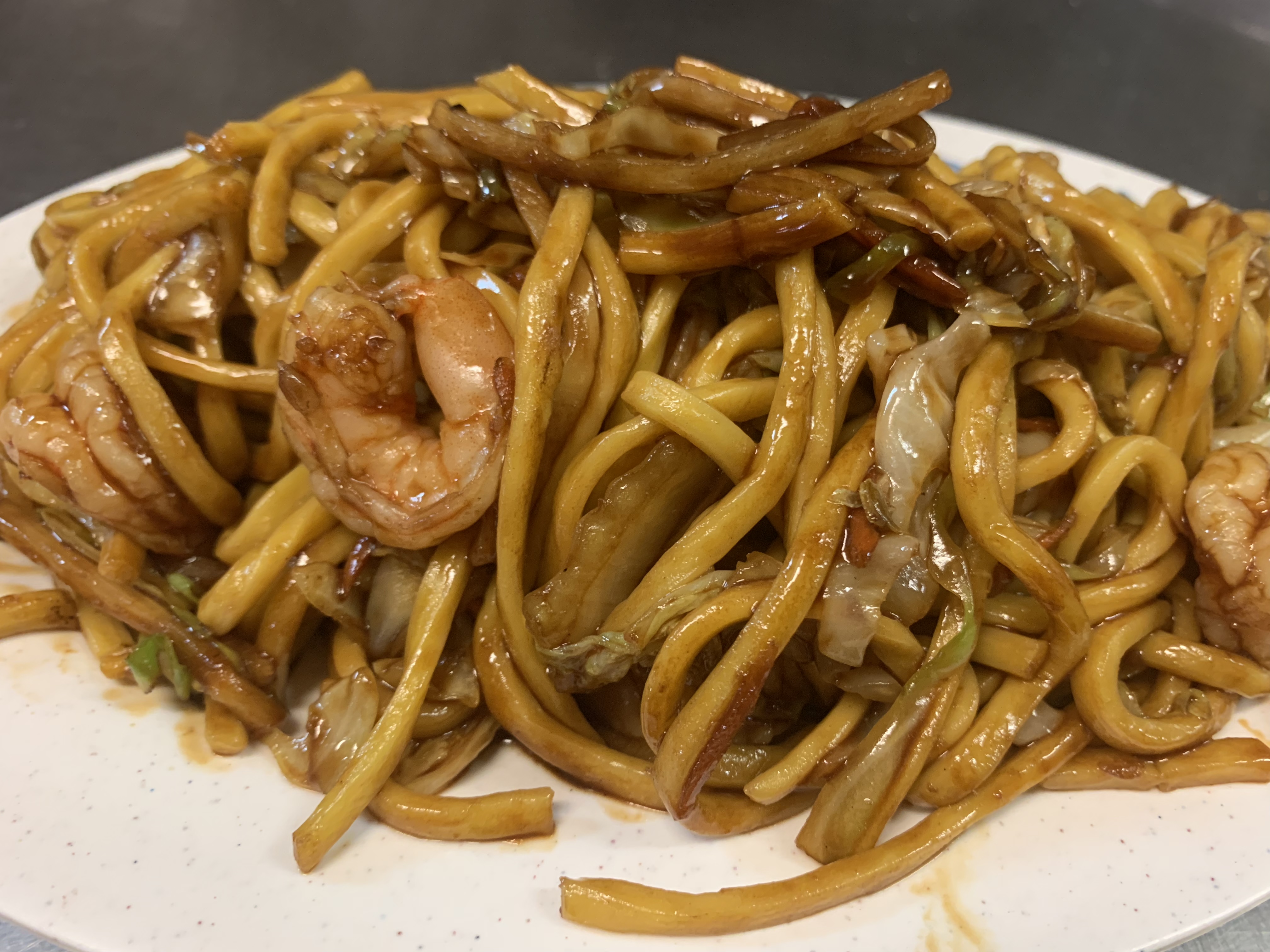 Order 24. Shrimp Lo Mein food online from Tsing Tao Chinese Cuisine store, Mesa on bringmethat.com
