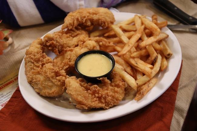 Order Chicken Fingers food online from Malone Grill & Bar store, Atlanta on bringmethat.com