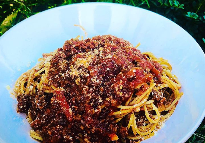 Order Spaghetti Bolognese food online from Simply Fresh store, McLean on bringmethat.com