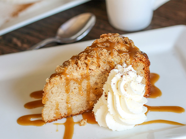 Order Apple Cinnamon Coffee Cake food online from Reds At Thousand Oaks store, Grand Rapids on bringmethat.com