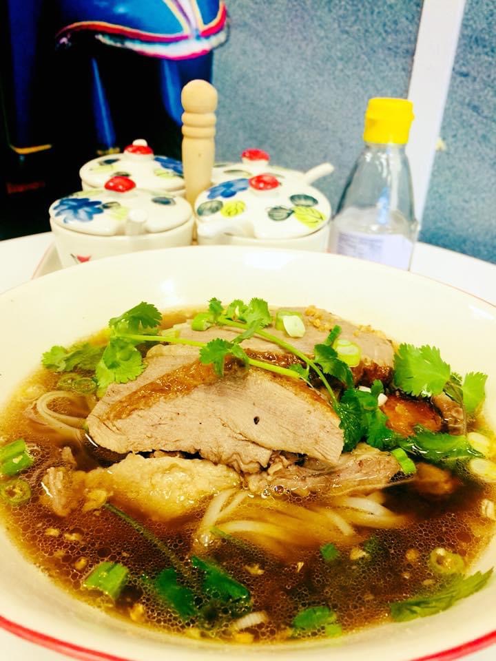 Order Roasted Duck Noodle Soup food online from Street Thai Cafe store, Huntington Beach on bringmethat.com