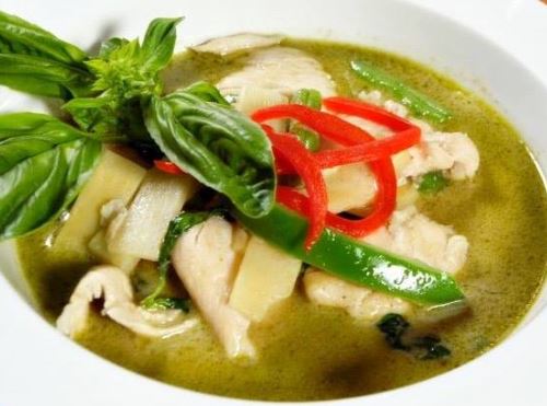 Order 42. Green Curry food online from Thai Rama Restaurant store, Torrance on bringmethat.com