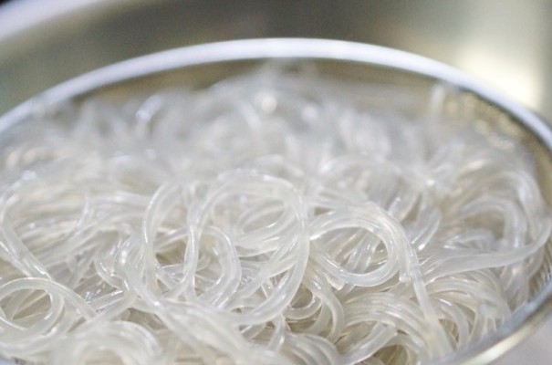 Order R-08. Glass Noodles (당면사리/唐麵) food online from Restaurant Namsan store, Los Angeles on bringmethat.com