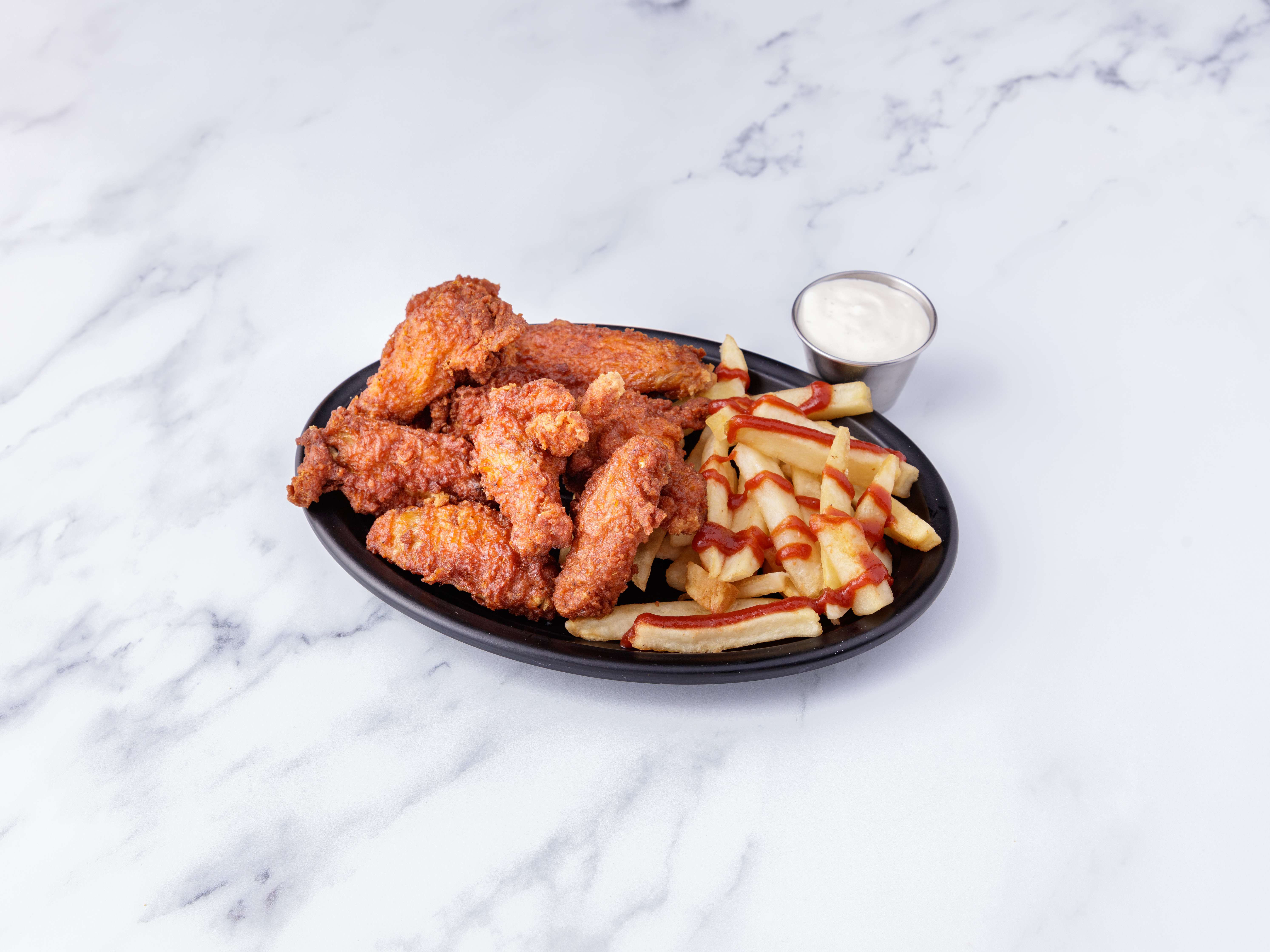 Order Buffalo Wings with French Fries food online from George's Pizza store, New York on bringmethat.com