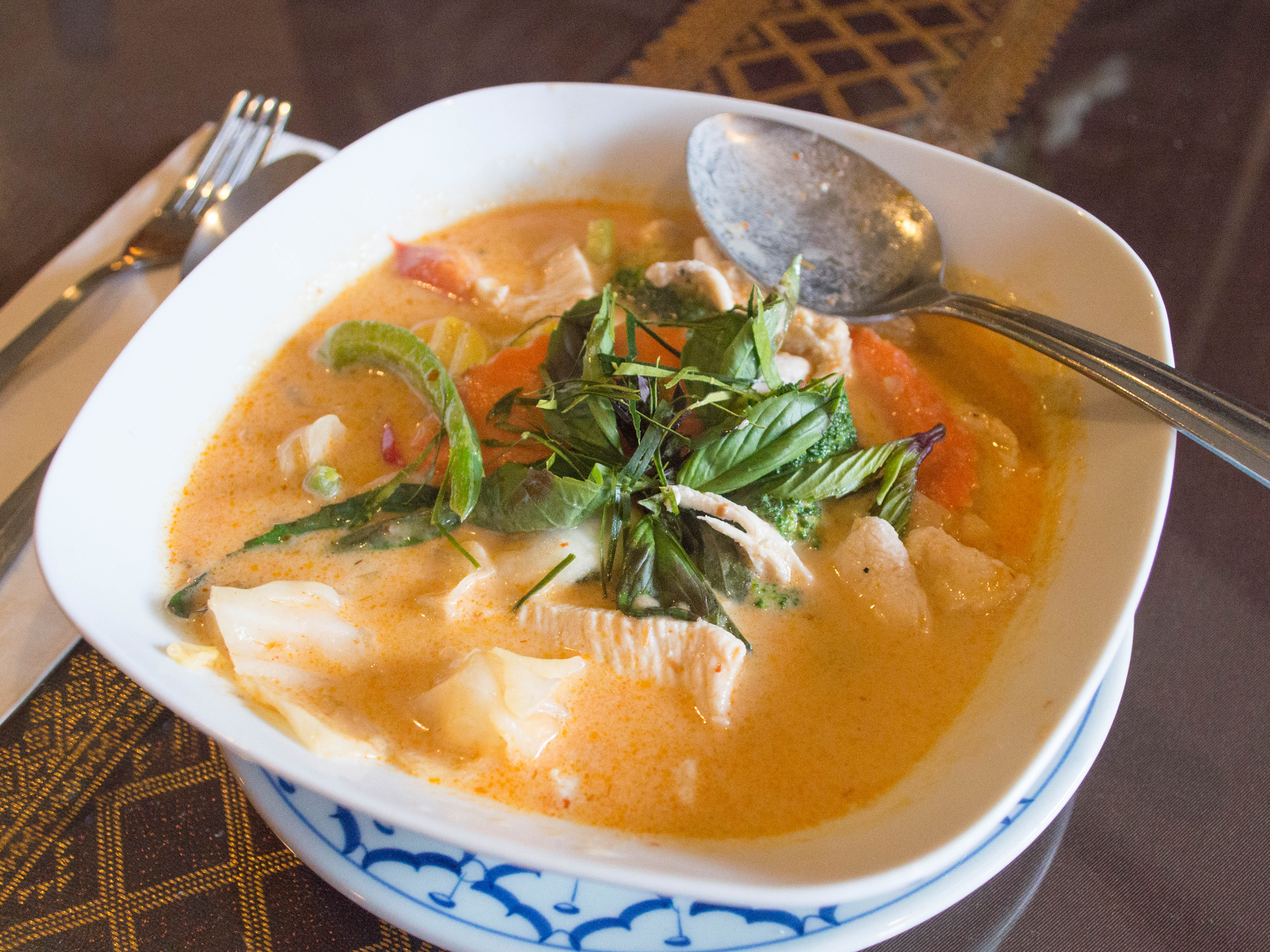 Order Mixed Vegetables Red Curry food online from Thai Orchid store, Citrus Heights on bringmethat.com