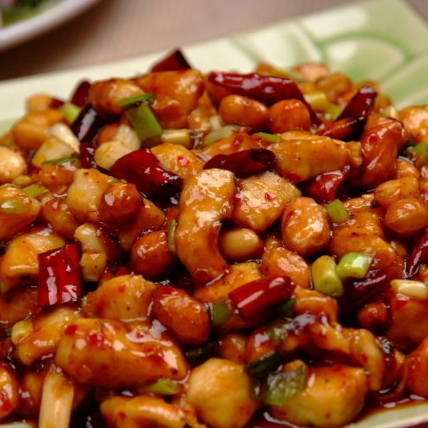 Order 9. Kung Pao Chicken Dinner Combo food online from Su's Chinese Cuisine store, Atlanta on bringmethat.com