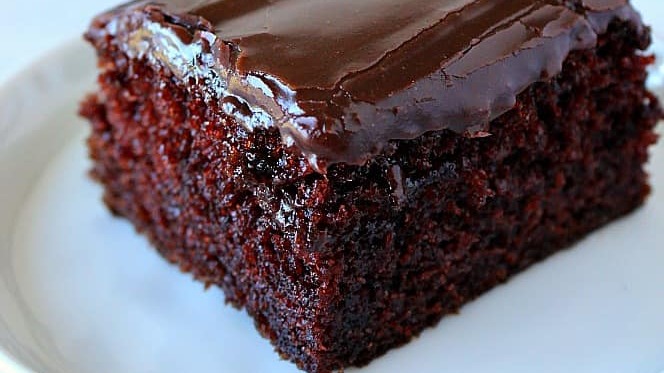 Order Homestyle Chocolate Cake food online from Detroit Eatery store, Royal Oak on bringmethat.com
