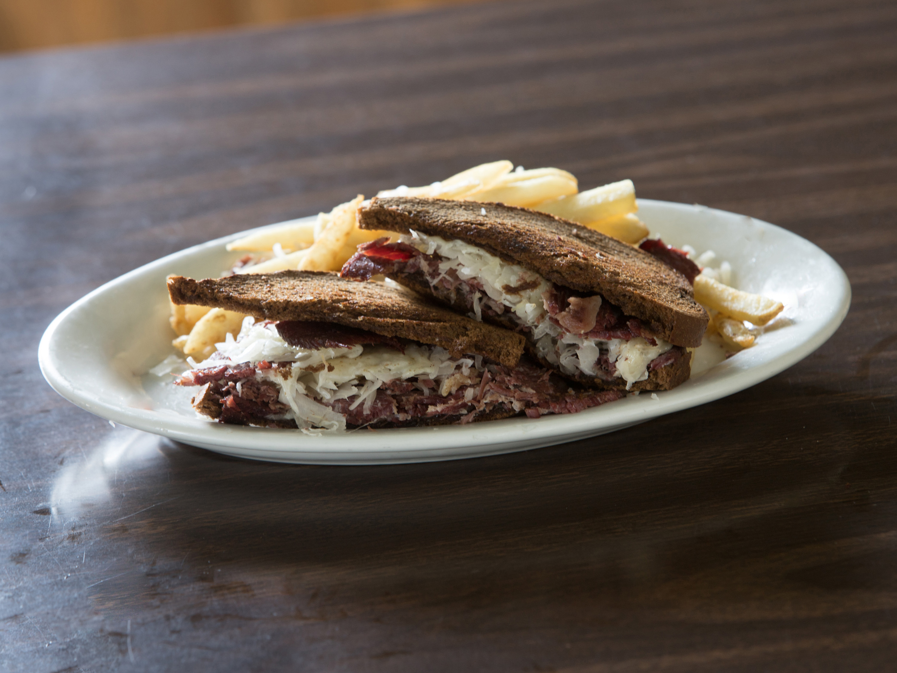 Order Hot Pastrami food online from Patty Pub store, Lincoln on bringmethat.com