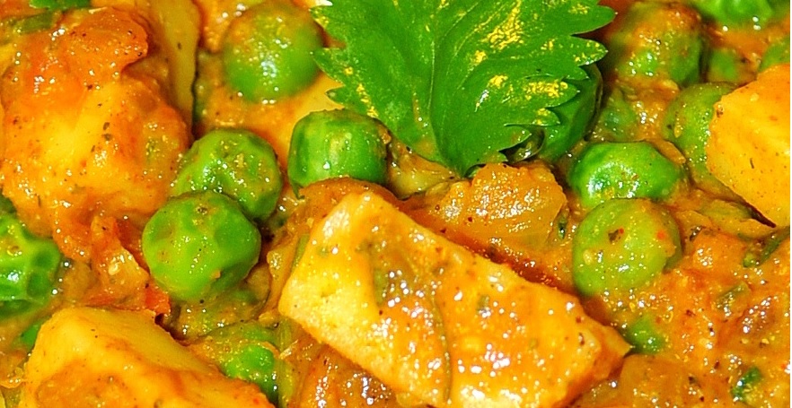 Order Mutter Paneer-Gluten Free food online from Cuisine of India store, Mount Prospect on bringmethat.com
