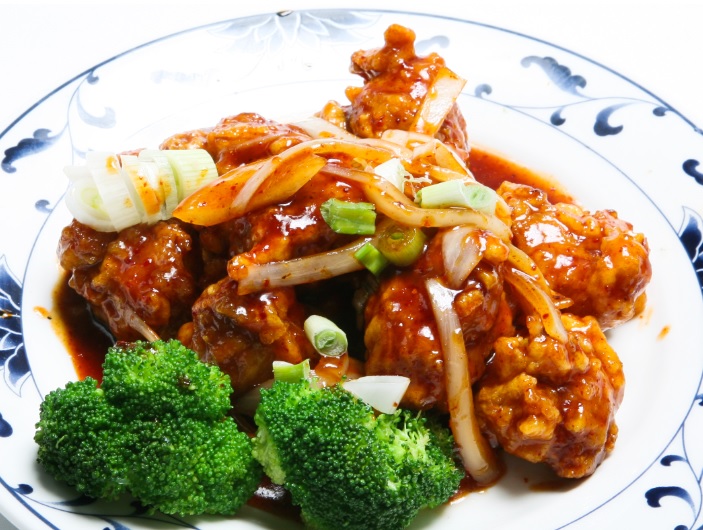 Order General Tso's Chicken food online from Wok N Roll store, McLean on bringmethat.com