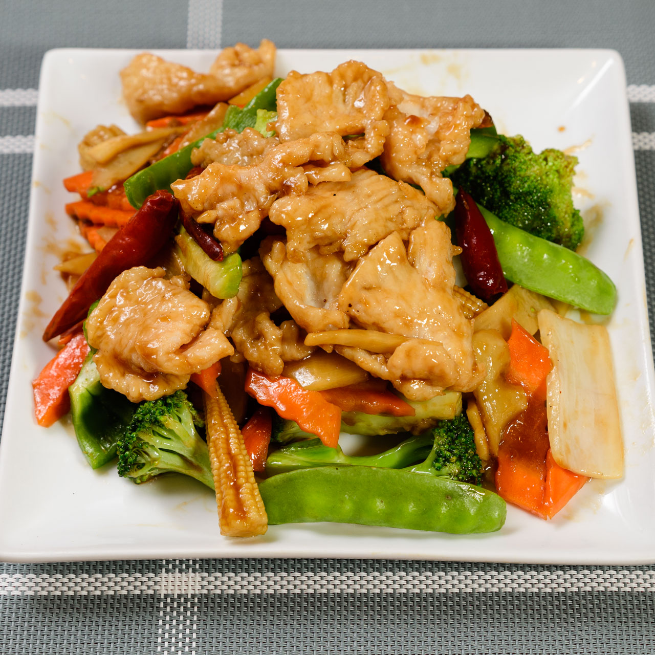 Order Hunan Chicken food online from Oriental Cafe store, Rockville on bringmethat.com