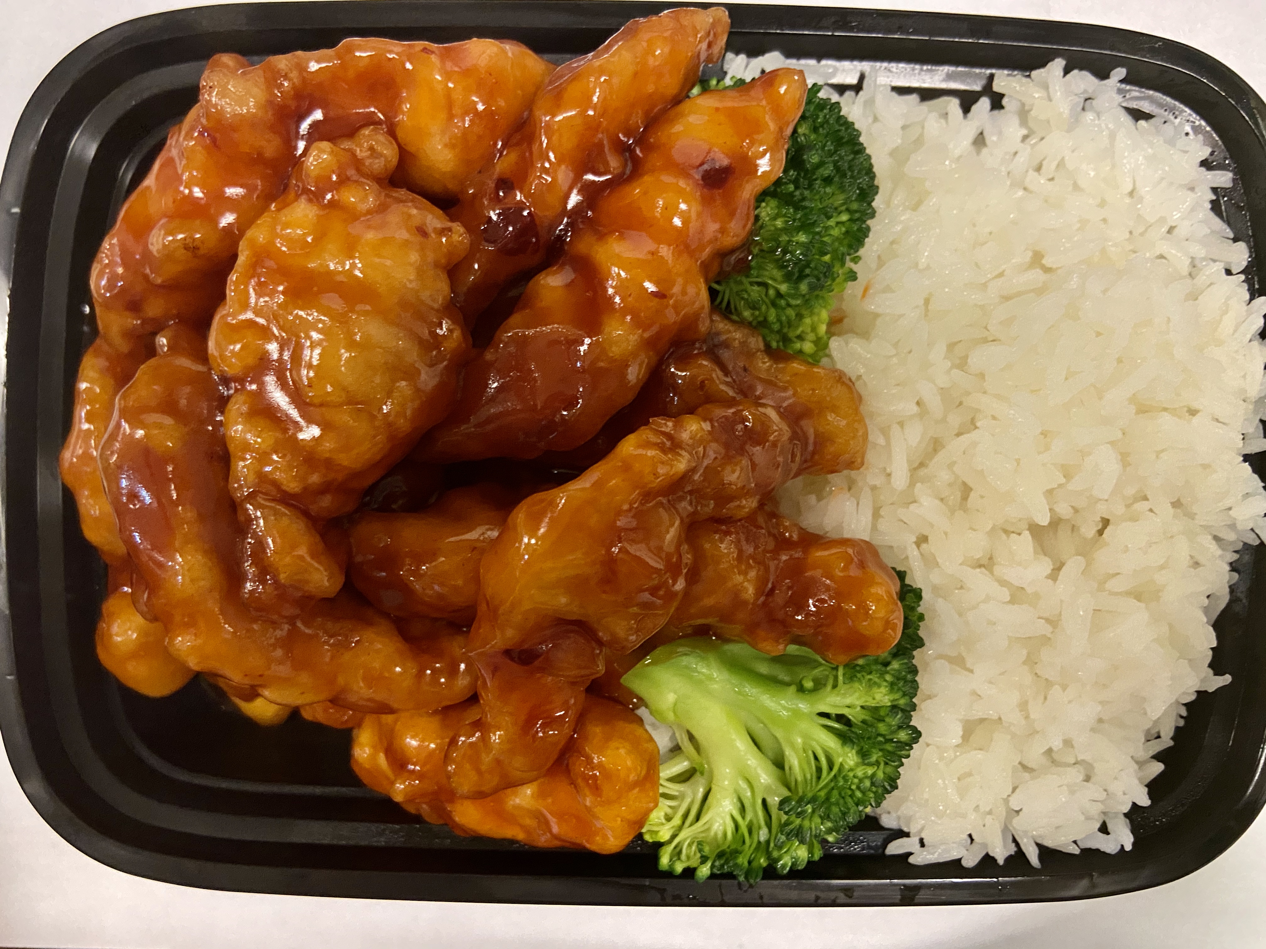 Order C8 white meat general tso’s chicken combination 白左鸡 food online from Yummy store, Ridgewood on bringmethat.com