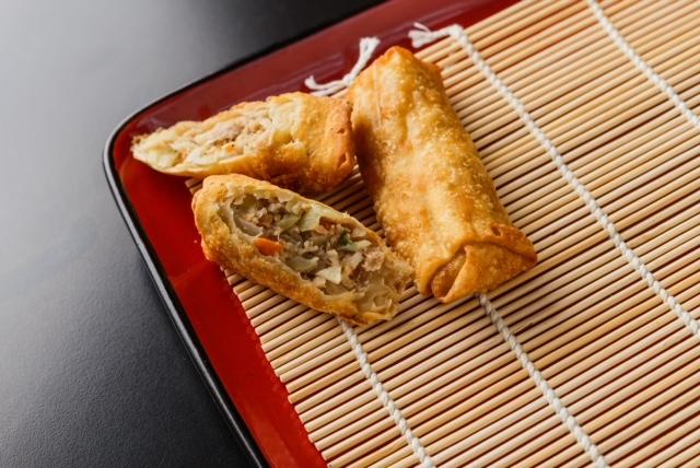 Order 2 Pieces Egg Roll food online from Chicot Hibachi Express store, Little Rock on bringmethat.com