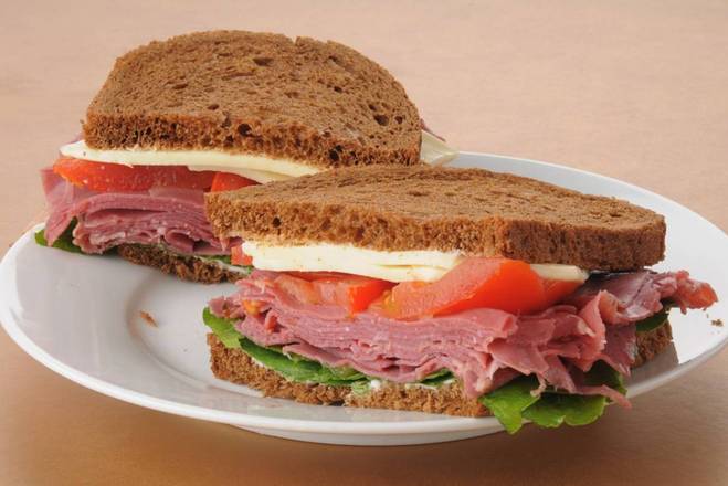 Order Corned Beef Sandwich food online from The Cracked Yolk store, Southampton on bringmethat.com