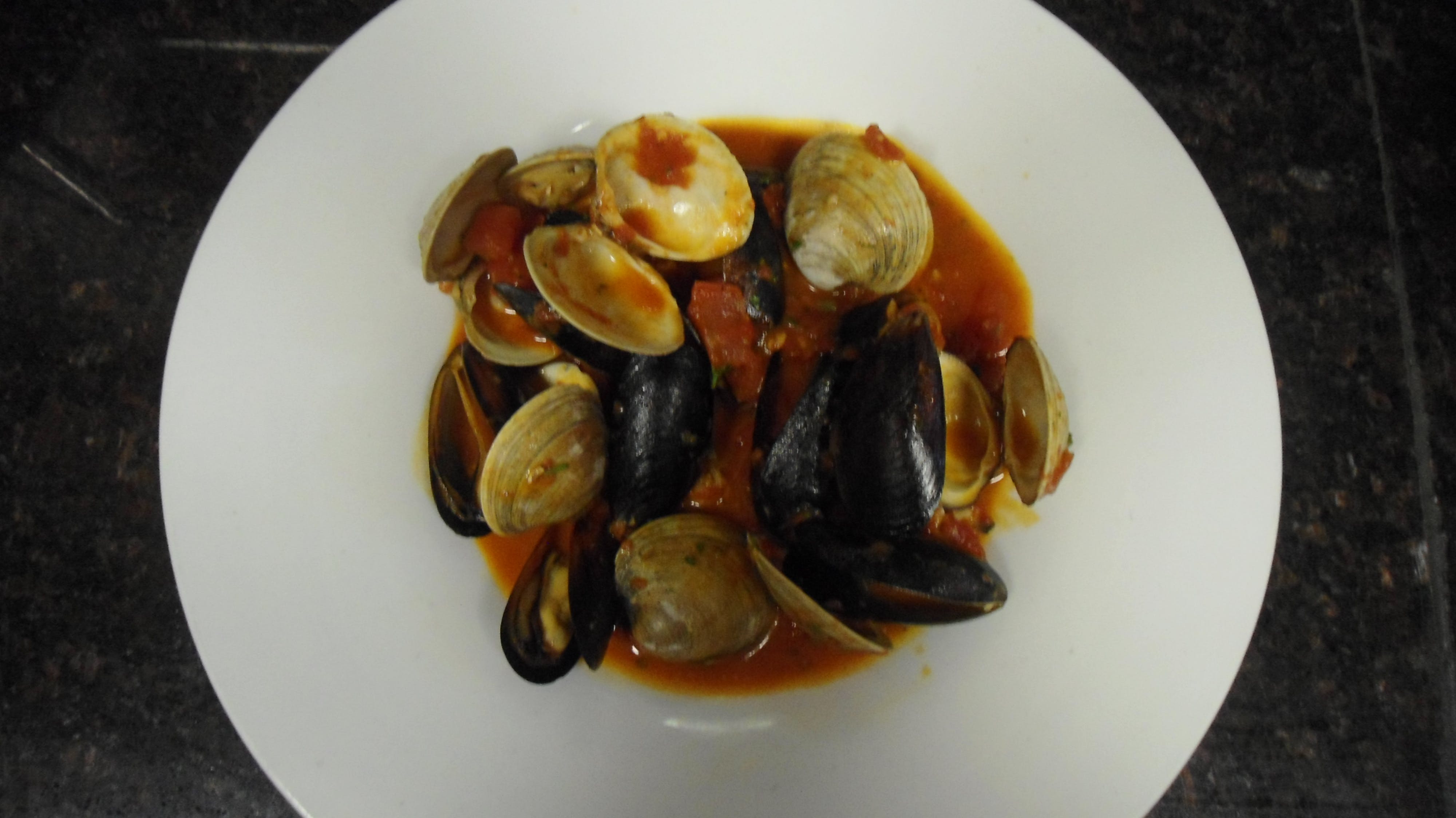 Order Mussels - Entree food online from Sapore Woodfire Pizza & Restaurant store, Ventnor City on bringmethat.com