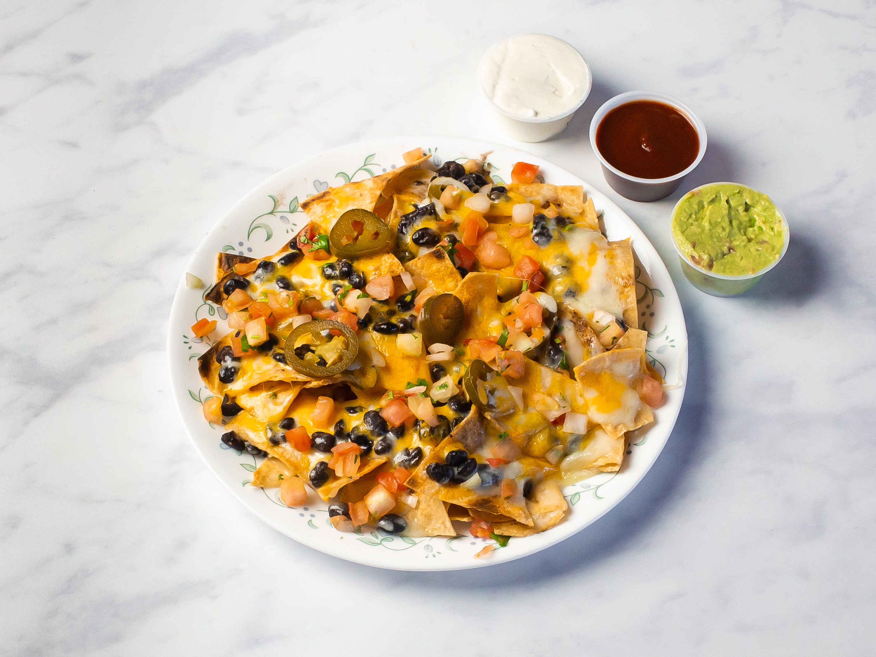 Order Nachos with Chicken food online from Pinatas Mexican Grill store, Massapequa Park on bringmethat.com