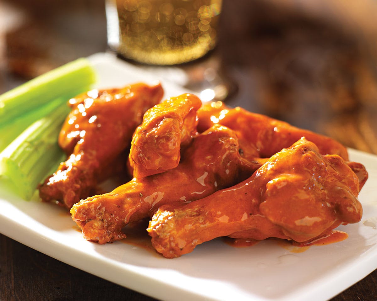 Order Jumbo Buffalo Wings - 10 Pieces food online from Romano Pizzeria & Grill store, Port Wentworth on bringmethat.com