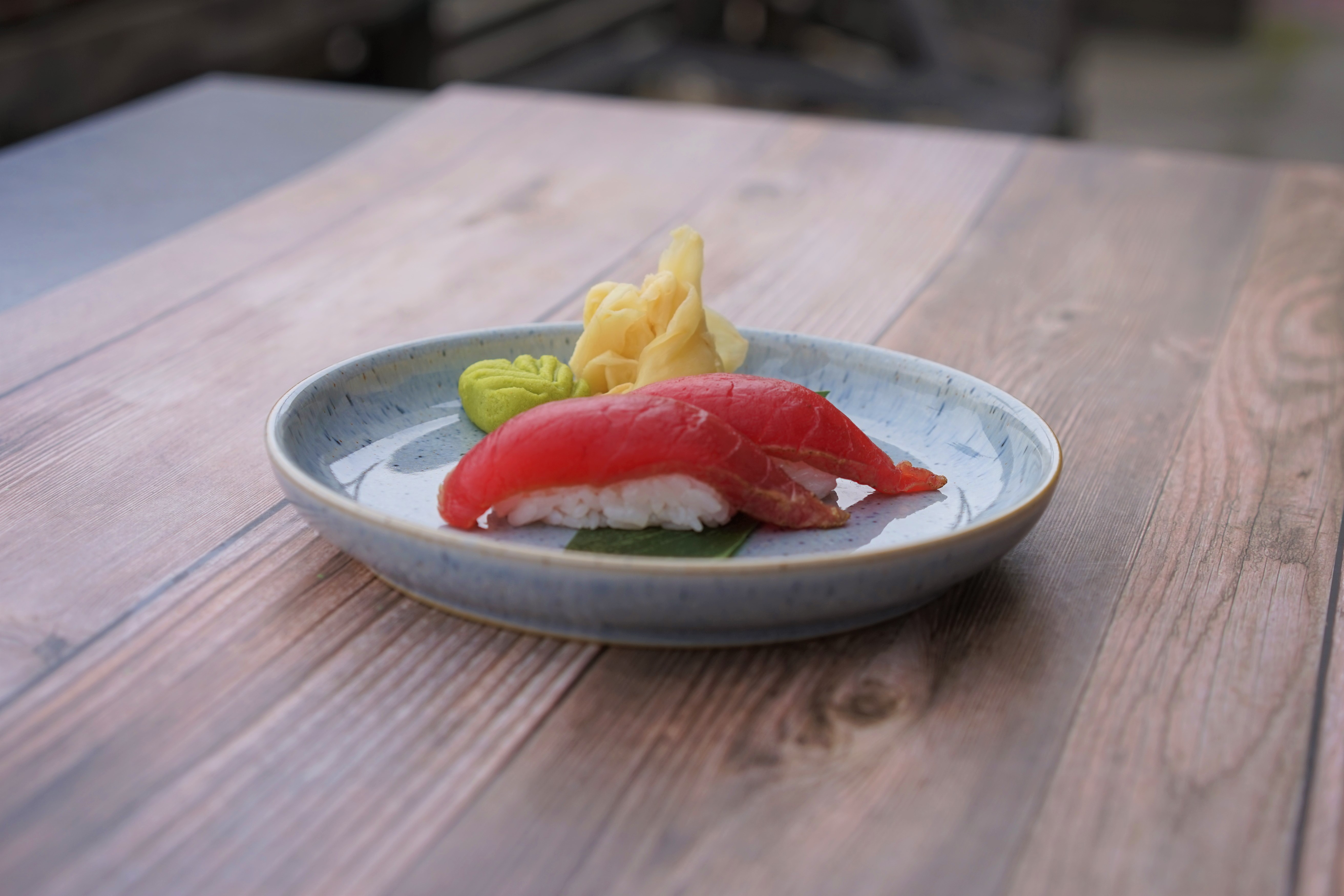 Order Seared Tuna Tataki Sushi  food online from Yanagi Kitchen store, Manhattan Beach on bringmethat.com