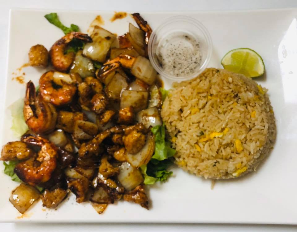 Order #28. Shrimp Fried Rice food online from Nasa Fast Food store, Houston on bringmethat.com