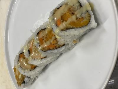 Order Veggie Tempura Roll food online from Kakuna Sushi store, Fremont on bringmethat.com