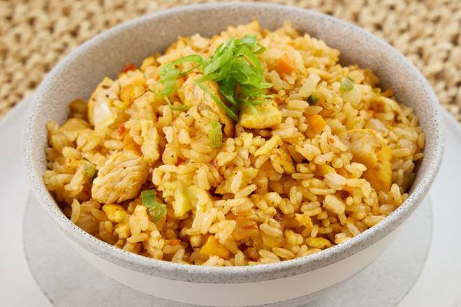 Order SPICY CHICKEN FRIED RICE food online from Hibachi KO Southlake store, Dallas on bringmethat.com