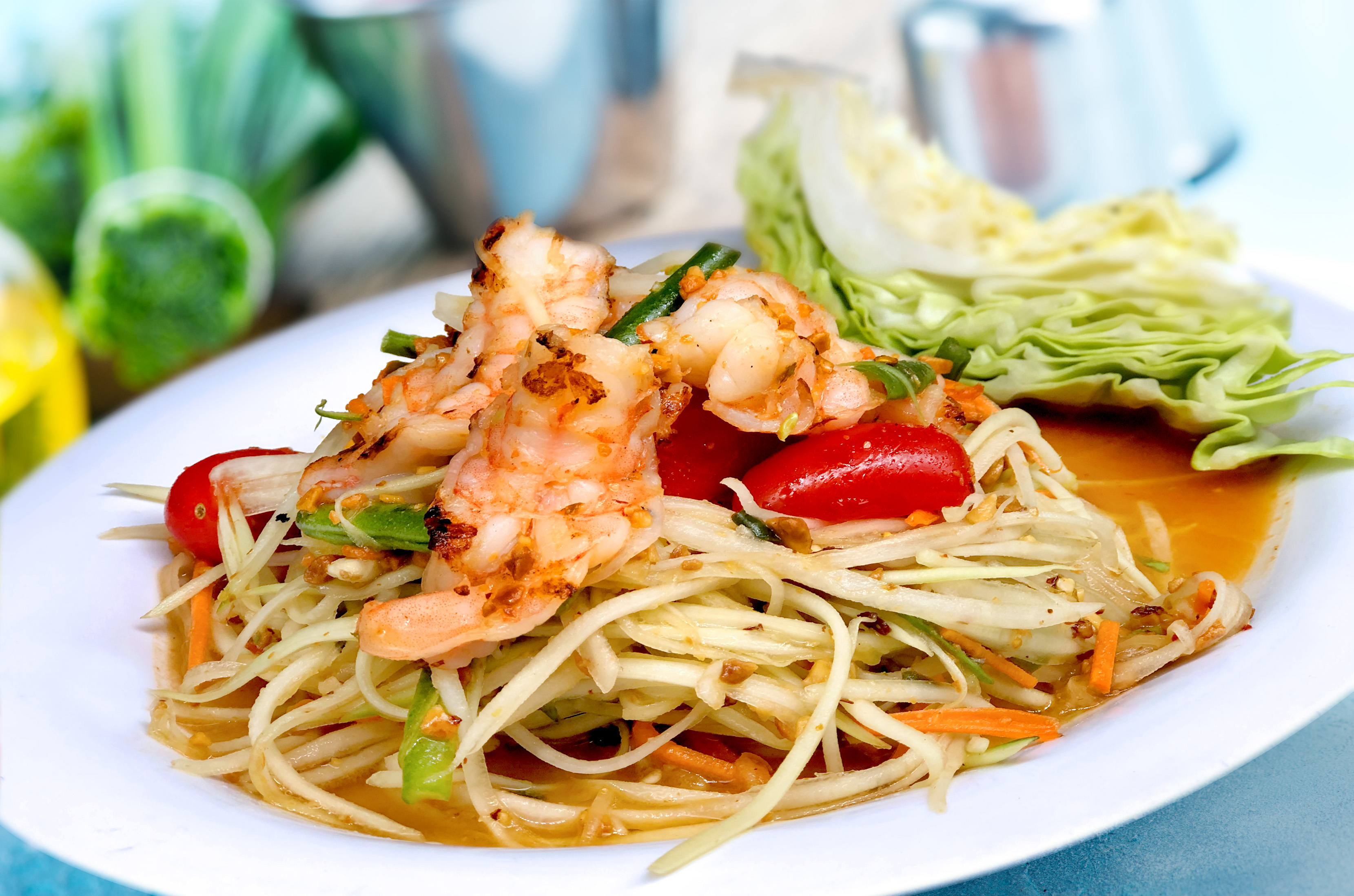 Order Thai’ Papaya Salad (Som Tum) food online from Ubon Thai Kitchen store, Torrance on bringmethat.com