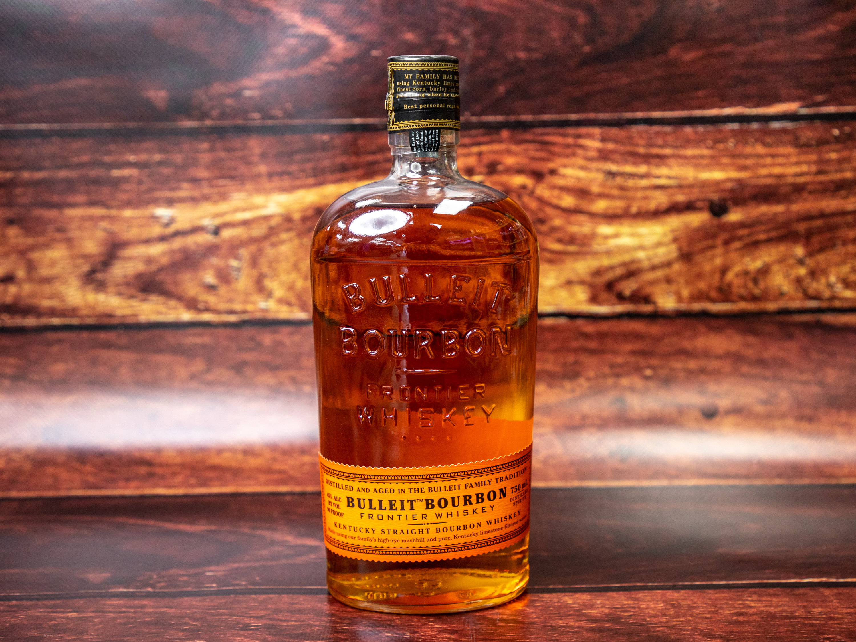 Order BULLEIT BOURBON KENTUCKY STRAIGHT WHISKEY 750ML food online from Chantry Wine And Liquor store, Riverside on bringmethat.com