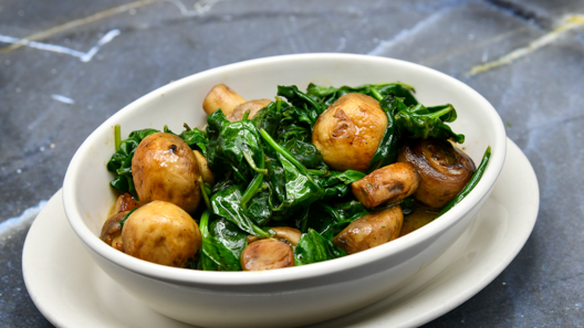 Order Sautéed Spinach & Button Mushrooms food online from Morton The Steakhouse store, Palm Desert on bringmethat.com