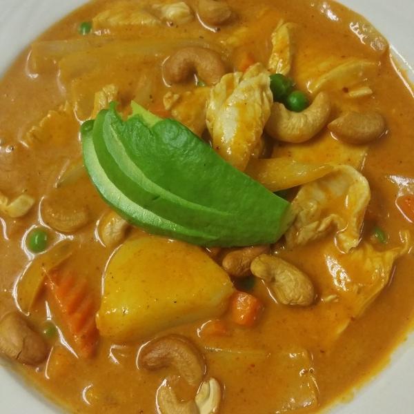 Order C1. Massaman Curry food online from Wild ginger thai restaurant store, Atlanta on bringmethat.com