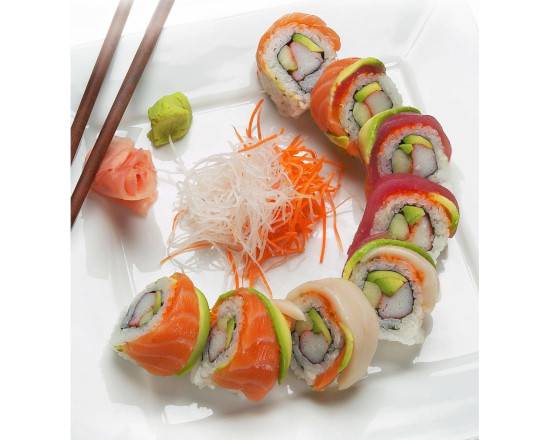 Order Rainbow Roll food online from Sakura Sushi & Thai Cuisine store, New York on bringmethat.com