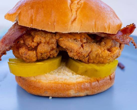 Order *Famous Crispy Chicken Sandwich (Regular) food online from The Halal Hut store, Centereach on bringmethat.com