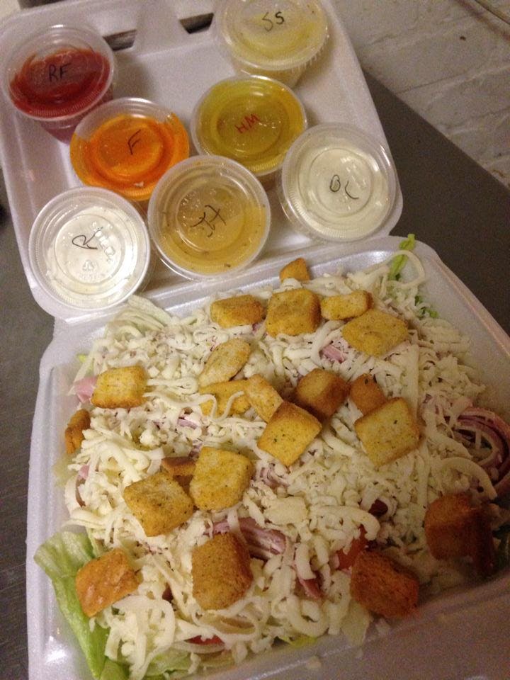 Order Chef Salad - Salad food online from Dals Pizza store, Trevorton on bringmethat.com