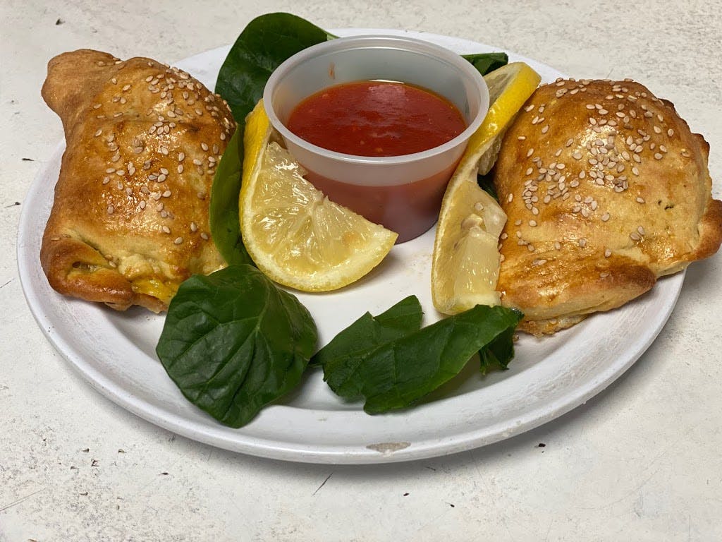 Order Chicken Vodka Sauce Roll - Roll food online from The Grotto Pizzeria store, New York on bringmethat.com