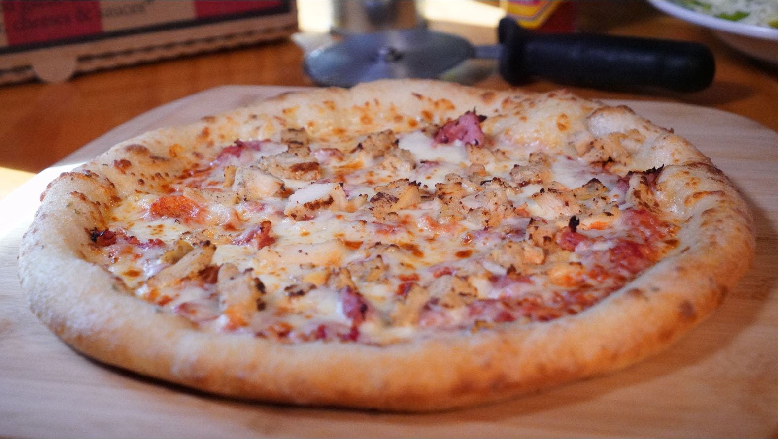 Order Cordon Bleu Ala Rafael Pizza - Small 9'' food online from Greek's Pizzeria store, Portland on bringmethat.com