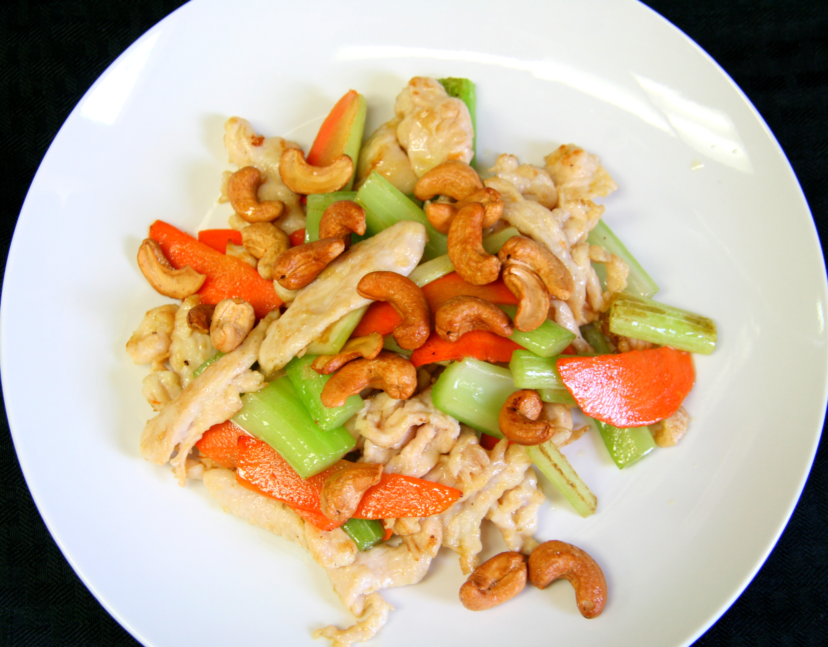 Order Chicken with Cashew food online from Fantasy Chinese Cuisine store, Norman on bringmethat.com