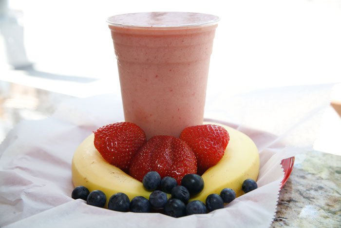Order The Jimmy Smoothie food online from Bleecker's finest deli store, New York on bringmethat.com