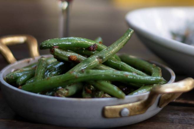 Order Spicy Ginger Green Beans food online from Eureka! store, Huntington Beach on bringmethat.com