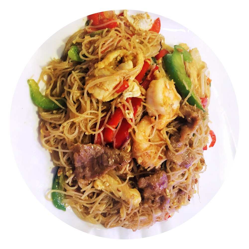 Order Singapore Noodles新洲米粉 food online from Mad Noodles store, Pittsburgh on bringmethat.com