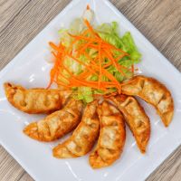 Order Vegetable Gyoza food online from Rice By Mama 2 store, Ventura on bringmethat.com