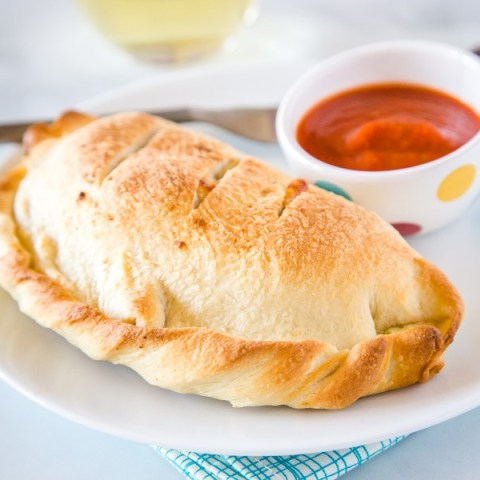 Order New York Calzone food online from Pizzaroni store, Vienna on bringmethat.com