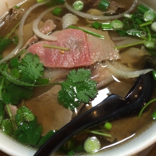 Order Rare Steak and Well Done Steak Noodle Soup food online from Pho Saigon Star store, San Diego on bringmethat.com