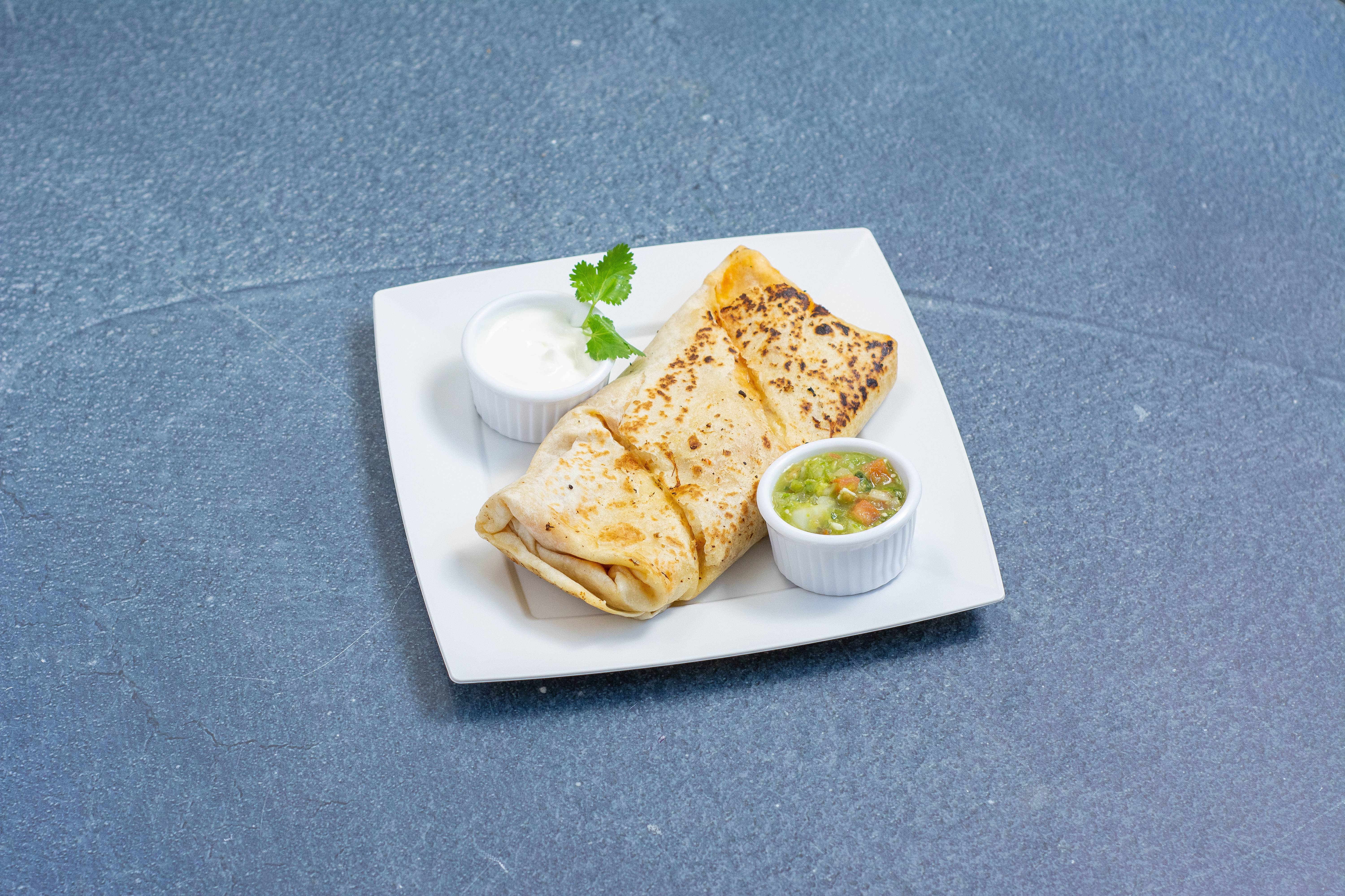 Order Giant Quesadilla food online from Tres Potrillos store, Sunnyvale on bringmethat.com