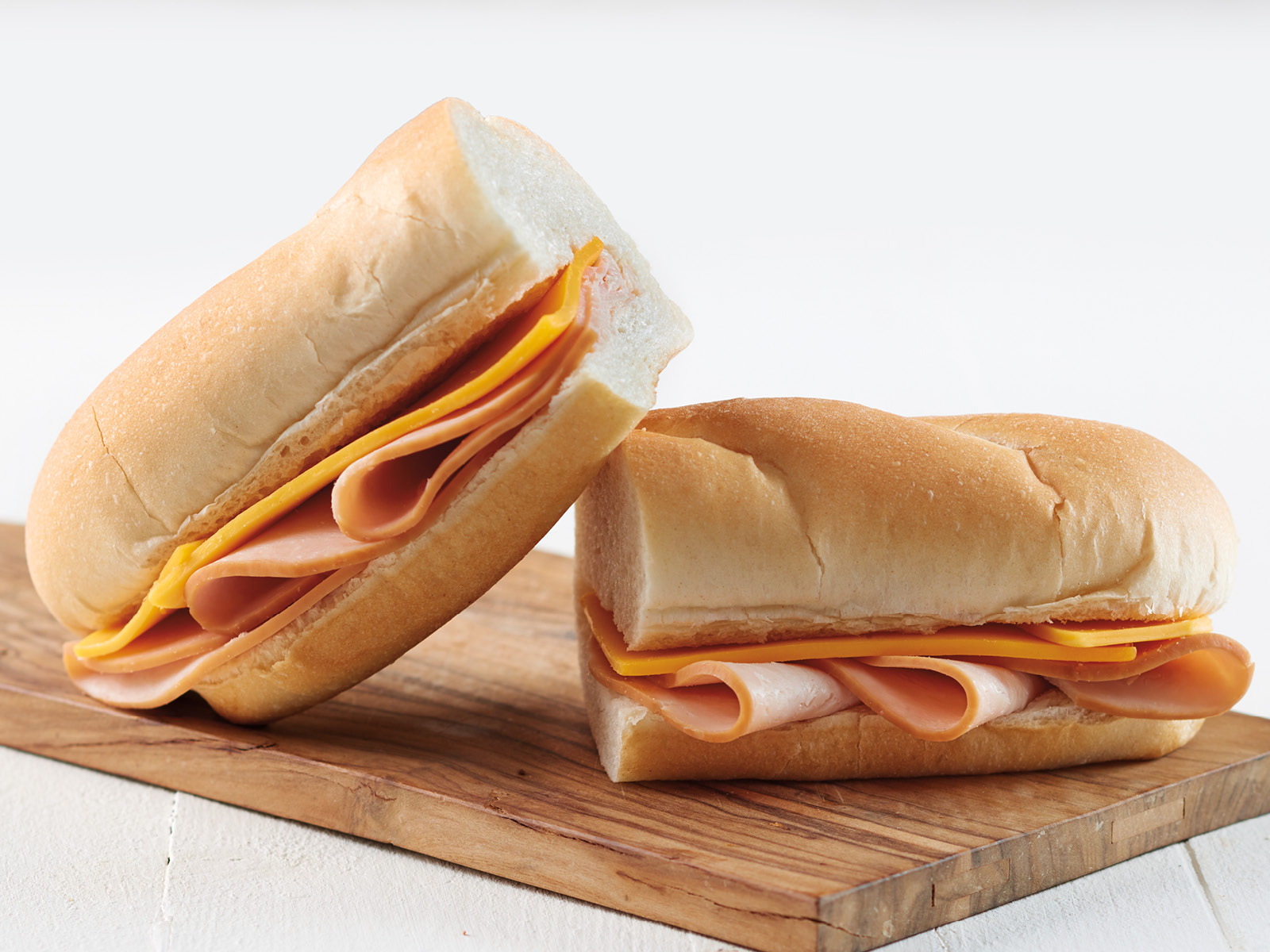 Order Smoked Turkey & Cheddar 9" White Sub food online from Hy-Vee Mealtime store, Omaha on bringmethat.com