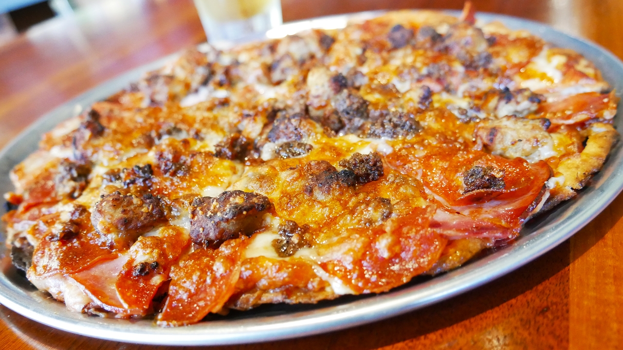 Order Rambo Pizza food online from Ram Restaurant & Brewery store, Salem on bringmethat.com