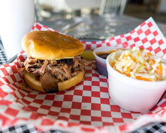 Order Pulled Pork food online from Sharpshooter Pit And Grill store, Saint Louis on bringmethat.com