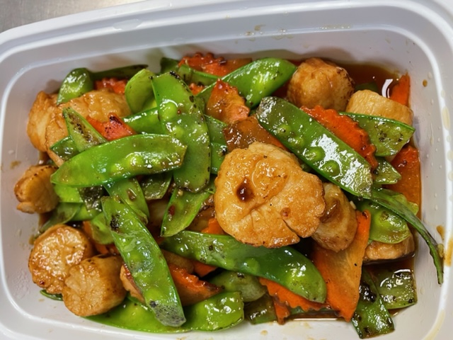 Order Peapod Scallop food online from Simply Thai store, Northbrook on bringmethat.com