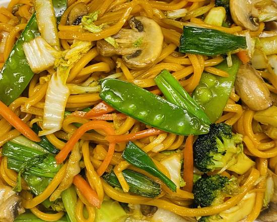 Order Vegetable Lo Mein food online from Hibachi store, New Haven on bringmethat.com