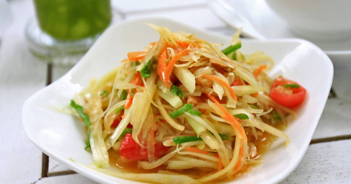 Order Papaya Salad food online from Thai Deelish store, Ashburn on bringmethat.com
